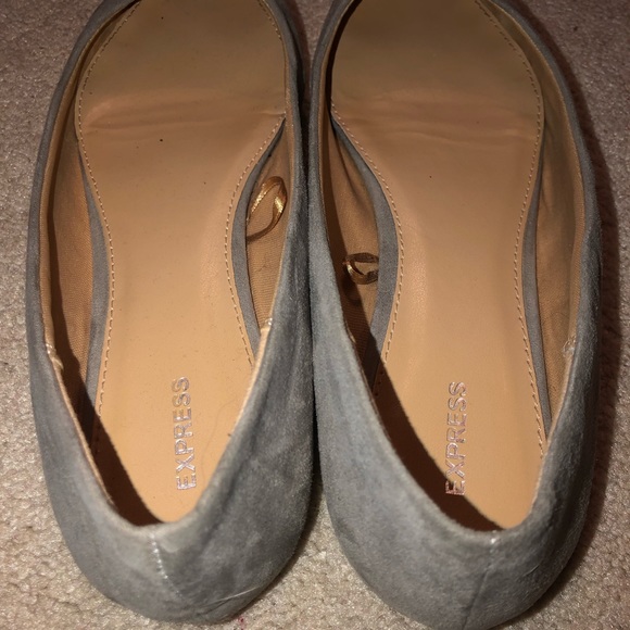 Grey Express Flats - Picture 2 of 3